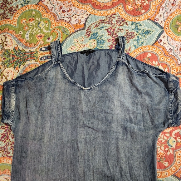 Velvet Heart Denim Cold Shoulder Dress - Picture 6 of 16
